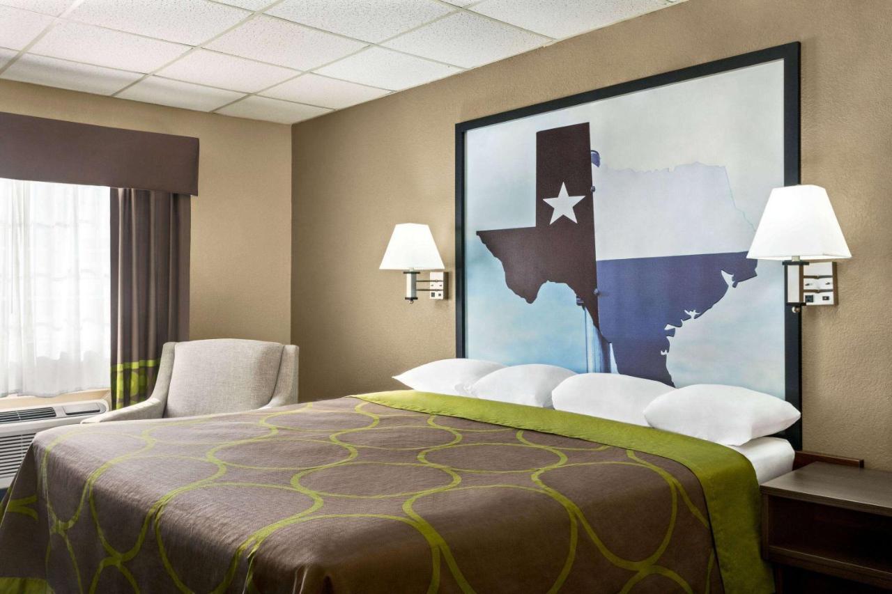 Super 8 By Wyndham Gainesville Tx Exterior foto